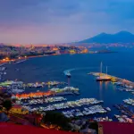 La magia del Golfo di Napoli in barca: un tour a cavallo tra storia, natura e cultura